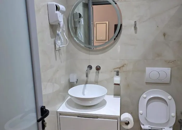 Jimmy's Pensionat 3*