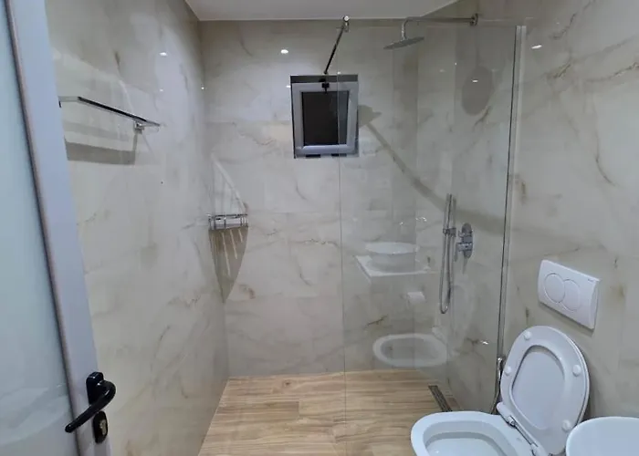 Jimmy's Pensionat 3*