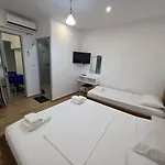 Jimmy Studios Gasthof 3*