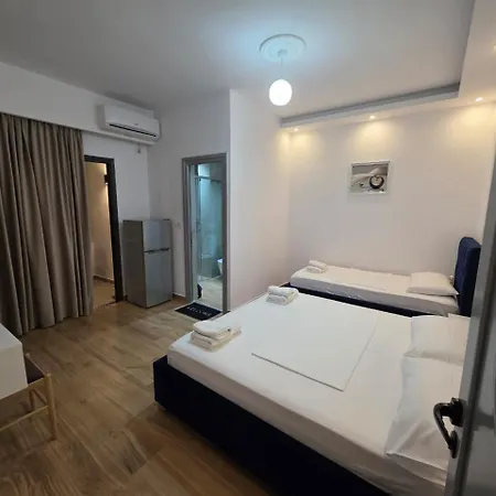 Jimmy's Πανσιόν Εξαμίλιο