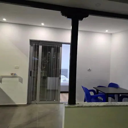 Jimmy's Πανσιόν