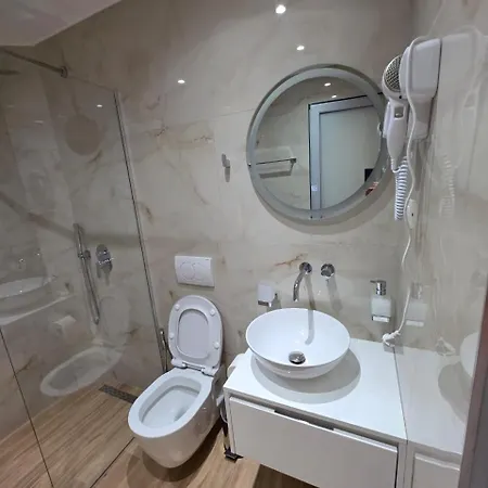 Πανσιόν Jimmy's